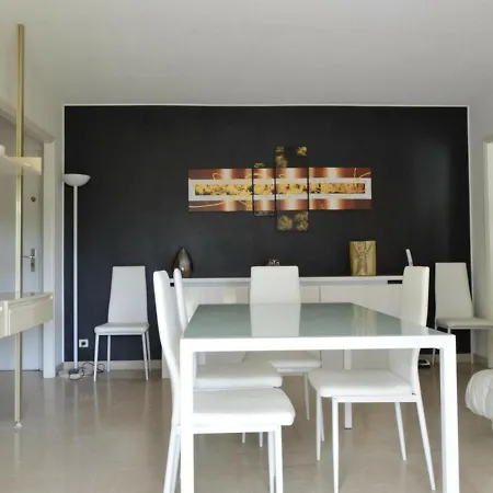 T2 Avec Jardin, Piscine Et Parking Prive A 10 Min De La Plage - Antibes - Fr-1-252-109 아파트