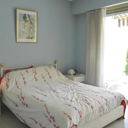 T2 Avec Jardin, Piscine Et Parking Prive A 10 Min De La Plage - Antibes - Fr-1-252-109 Apartment