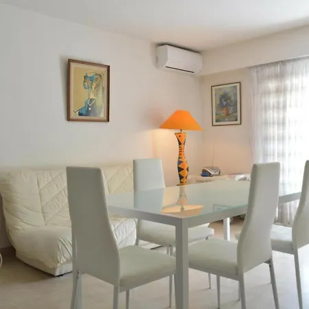 T2 Avec Jardin, Piscine Et Parking Prive A 10 Min De La Plage - Antibes - Fr-1-252-109 Apartment