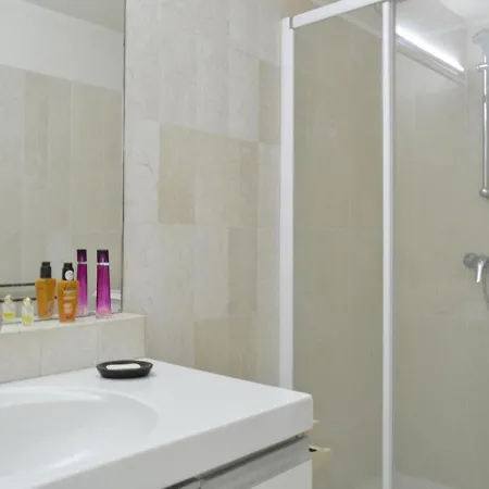 T2 Avec Jardin, Piscine Et Parking Prive A 10 Min De La Plage - Antibes - Fr-1-252-109 아파트 주앙레핑